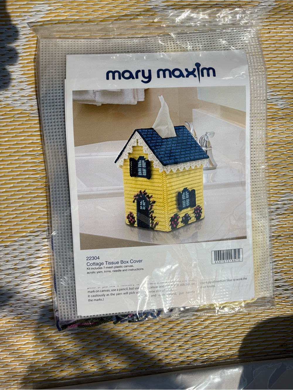 Mary Maxim Yellow Cottage Tissue Box Cover Kit (Brand New!)